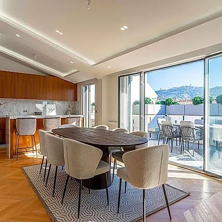 Sumptuous Renovated Penthouse - Gray D'albion-croi Διαμέρισμα *
