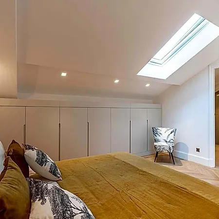 Sumptuous Renovated Penthouse - Gray D'albion-croi
