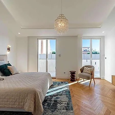 Διαμέρισμα Sumptuous Renovated Penthouse - Gray D'albion-croi